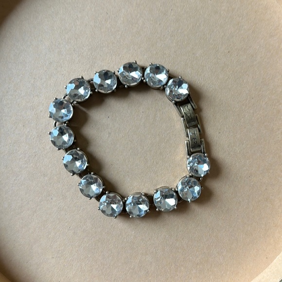 Chloe and Isabel Fashion Earrings and Bracelet - Picture 4 of 9